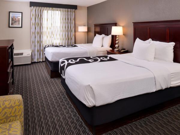 La Quinta by Wyndham Indianapolis South : photo 7 de la chambre chambre deluxe avec 2 lits queen-size