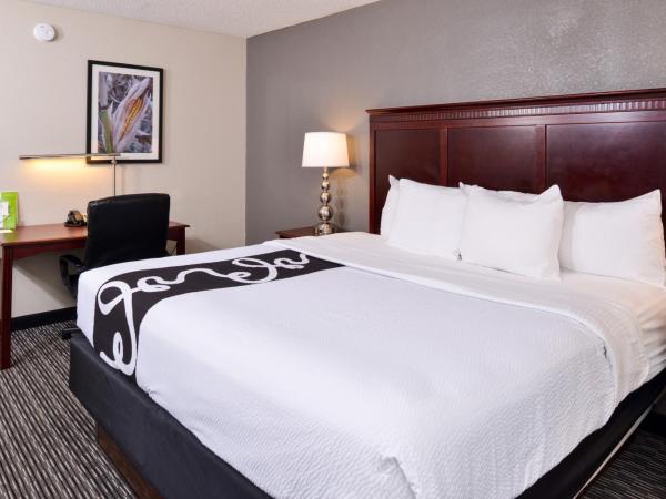 La Quinta by Wyndham Indianapolis South : photo 5 de la chambre chambre lit king-size deluxe