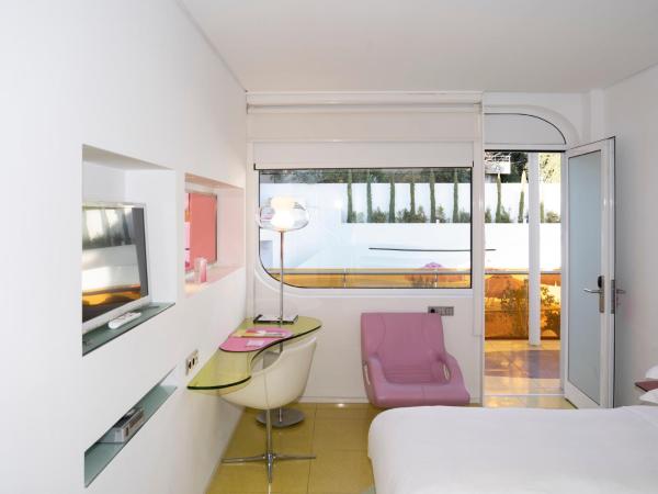 Semiramis : photo 10 de la chambre bungalow piscine