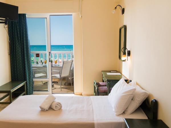 Birais Beach Studios : photo 1 de la chambre chambre double ou lits jumeaux deluxe - vue sur mer