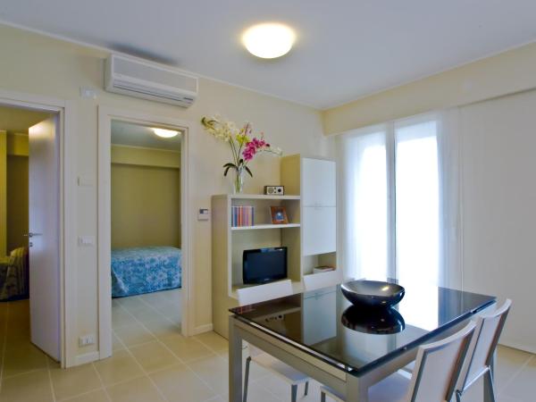 City Residence : photo 8 de la chambre appartement 2 chambres avec balcon