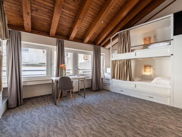 Downtown Boutique Hostel : photo 5 de la chambre lit dans dortoir pour femmes de 6 lits