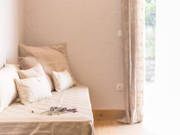 Luna Inn B&B : photo 3 de la chambre chambre double - vue sur jardin