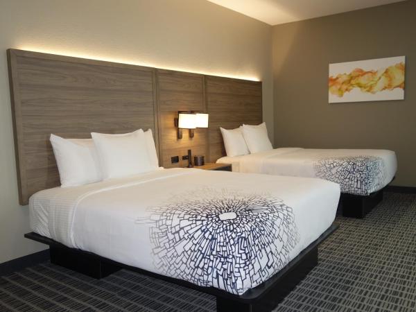 La Quinta by Wyndham San Antonio Alamo City : photo 8 de la chambre chambre 2 lits queen-size - non-fumeurs