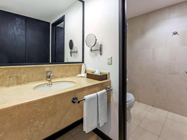 Comfort Inn Morelia : photo 1 de la chambre chambre double avec 2 lits queen-size