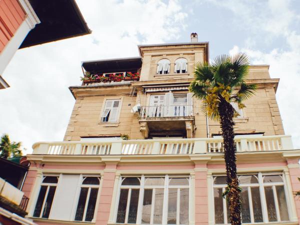 Room Malnig Opatija : photo 10 de la chambre chambre double avec salle de bains privative