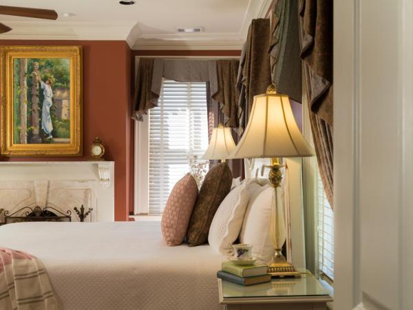 The Inn on West Liberty : photo 4 de la chambre chambre lit king-size deluxe