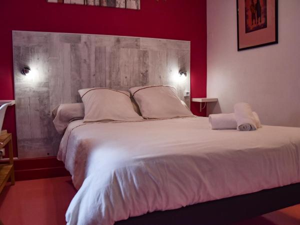 Hotel des Remparts : photo 1 de la chambre chambre double