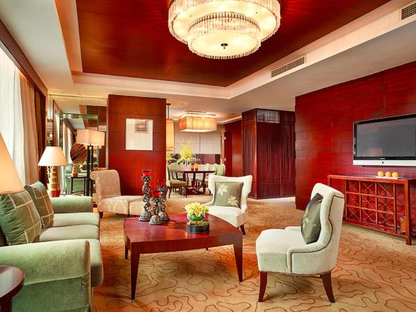 Sofitel Nanjing Galaxy : photo 2 de la chambre suite lit king-size prestige avec accès au club - vue sur ville