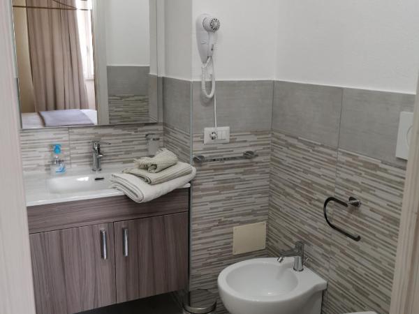 Affittacamere Alisso : photo 7 de la chambre chambre double standard