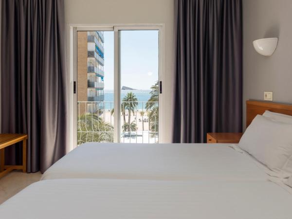 Hotel El Palmeral : photo 3 de la chambre chambre lits jumeaux - vue sur jardin