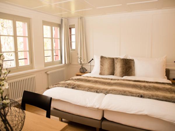 Hotel Restaurant Falkenburg : photo 8 de la chambre chambre double – vue sur lac