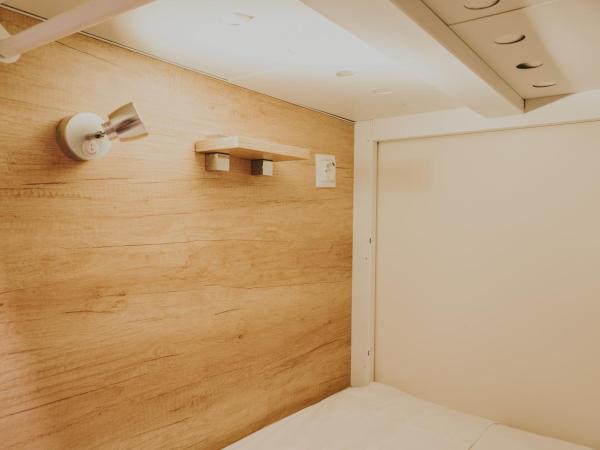 4U Hostel : photo 7 de la chambre lit dans dortoir mixte de 8 lits