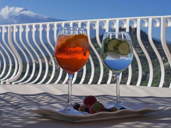 Villa Le Terrazze Charming Rooms : photo 5 de la chambre suite deluxe - vue sur mer