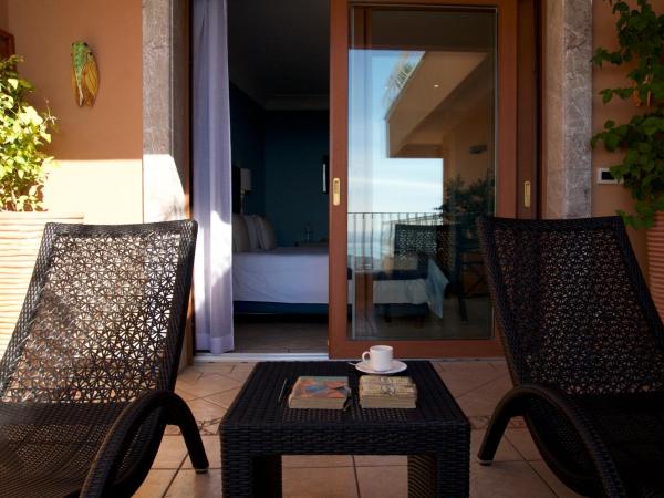 Villa Le Terrazze Charming Rooms : photo 3 de la chambre chambre double supérieure