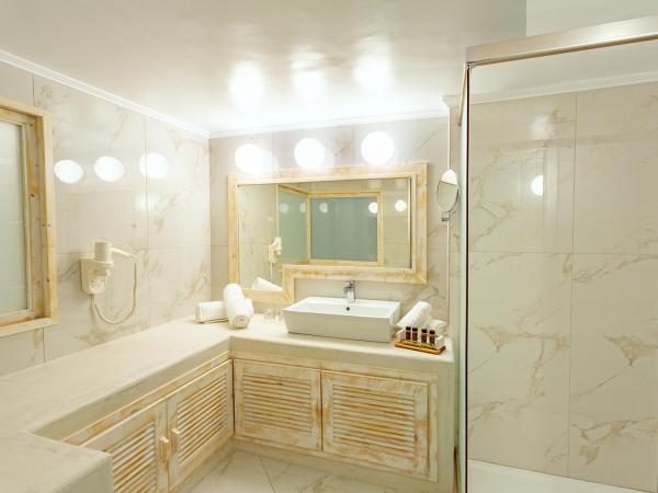 Rhodos Horizon City-Adults Only : photo 5 de la chambre suite supérieure