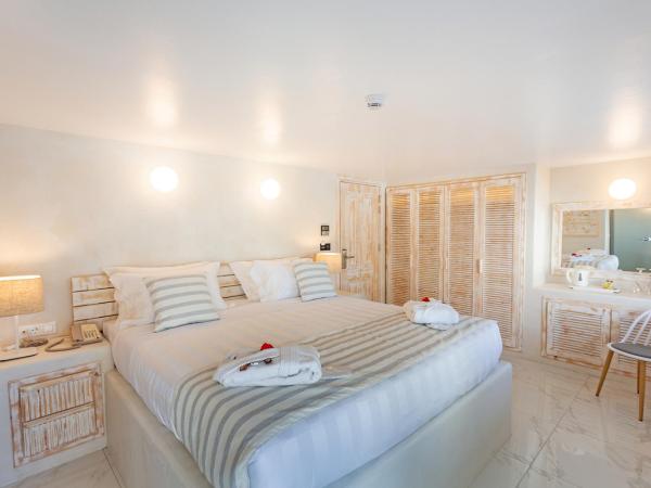 Rhodos Horizon City-Adults Only : photo 5 de la chambre suite avec balcon