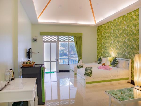 Tubtim Siam River Kwai Resort : photo 1 de la chambre chambre lits jumeaux - vue sur piscine