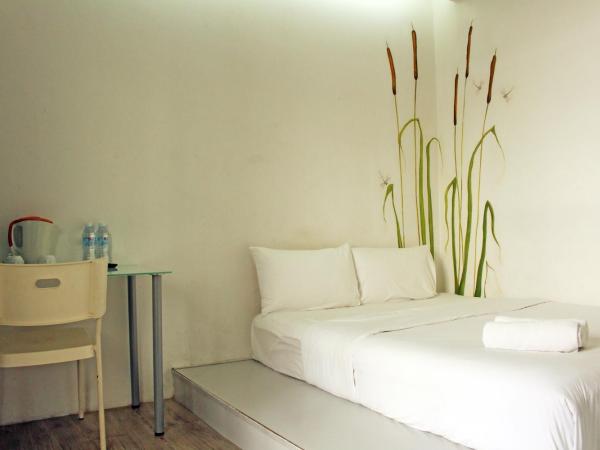 V Garden Hotel : photo 5 de la chambre chambre double standard