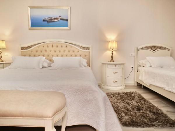 Hotel Bellevue Trogir : photo 2 de la chambre chambre triple