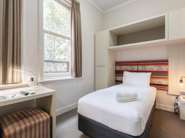 Best Western Melbourne City : photo 1 de la chambre chambre simple boîte d'allumettes