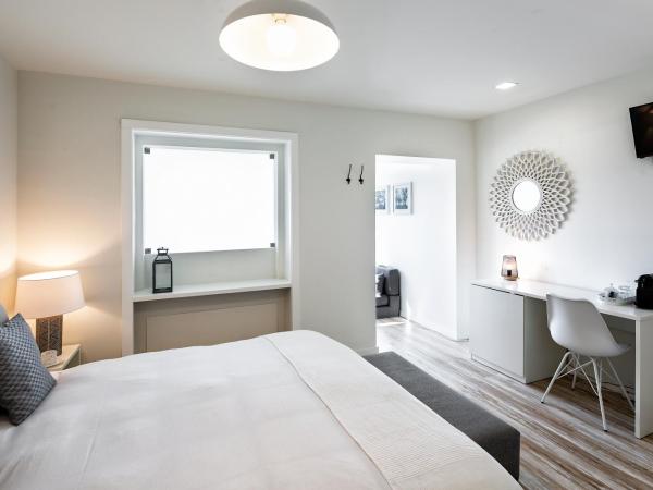 JR Studios & Suites I Rius I : photo 1 de la chambre suite familiale