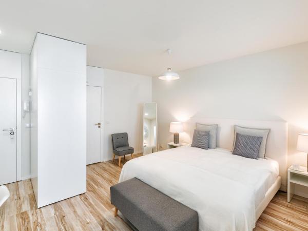 JR Studios & Suites I Rius I : photo 4 de la chambre suite familiale