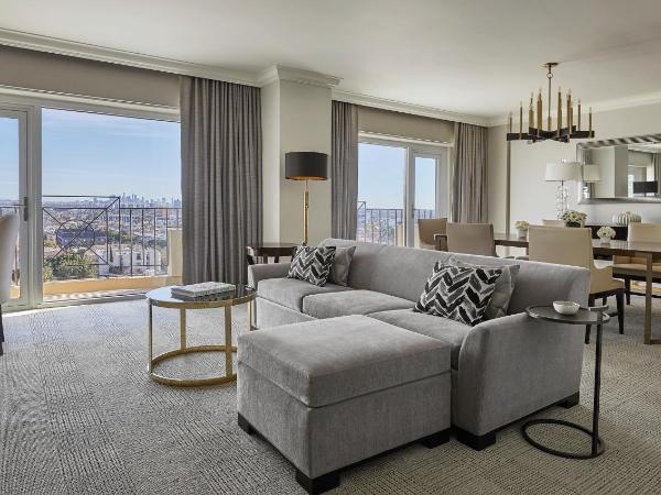 Four Seasons Hotel Los Angeles at Beverly Hills : photo 1 de la chambre grande suite doheny