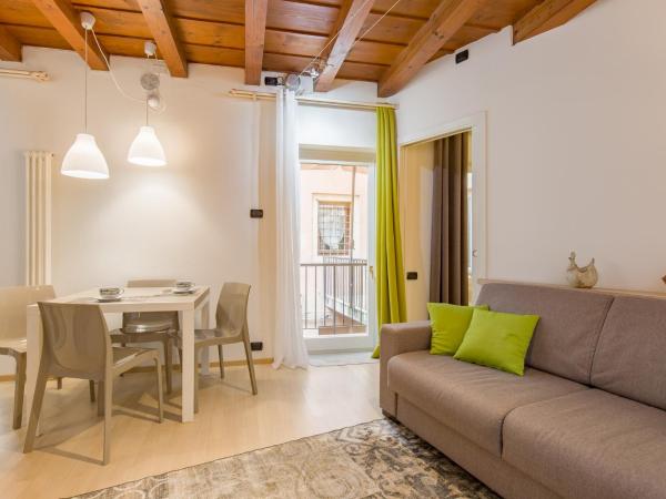 Vecchia Verona Rooms & Apartments : photo 2 de la chambre appartement 2 chambres avec canapé-lit (5 adultes)