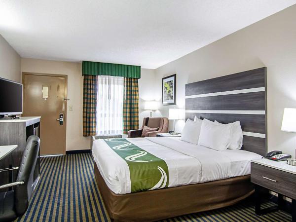 Quality Inn Savannah I-95 : photo 2 de la chambre chambre lit king-size - non-fumeurs