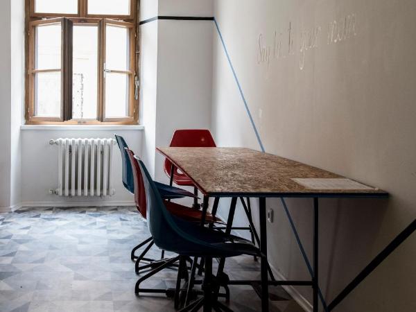 Hostel Eleven : photo 6 de la chambre lit simple dans dortoir de 8 lits