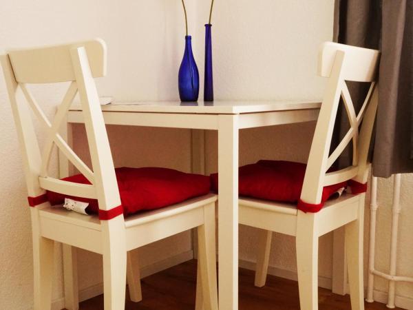 Adventure Guesthouse Interlaken : photo 6 de la chambre petite chambre double