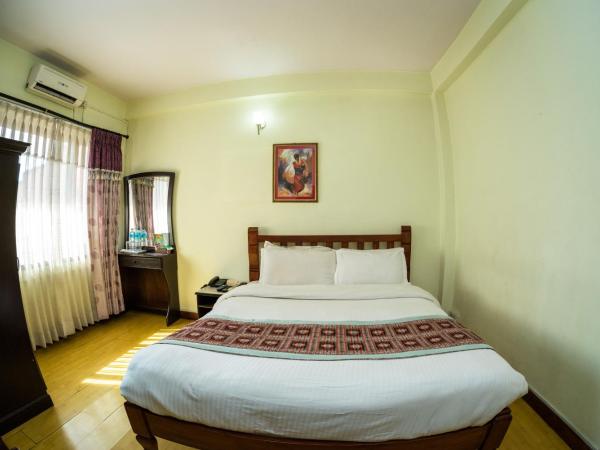 Hotel Encounter Nepal & Spa : photo 3 de la chambre standard double room - 15% off on food and beverage, 15% off spa, 24 hour check in and free welcome drink