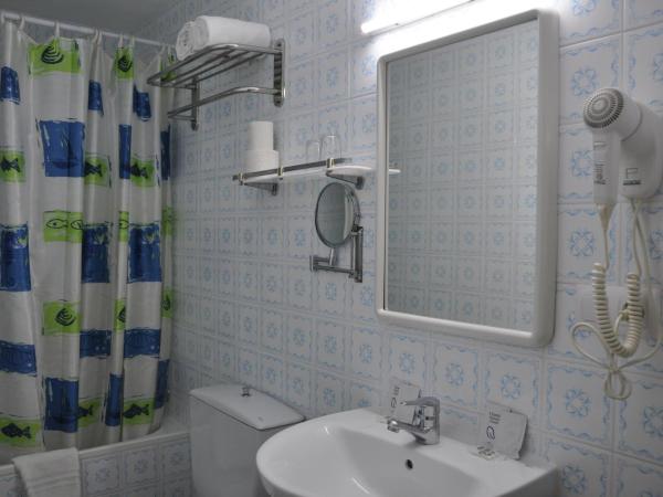 Hostal - Pensión El Amigo : photo 8 de la chambre chambre double standard