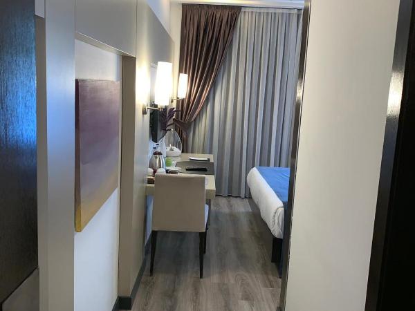 MY Hotel : photo 5 de la chambre chambre d'affaires