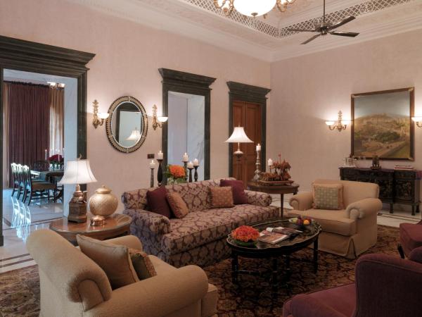 Rambagh Palace : photo 5 de la chambre grande suite présidentielle royale - vue sur jardin