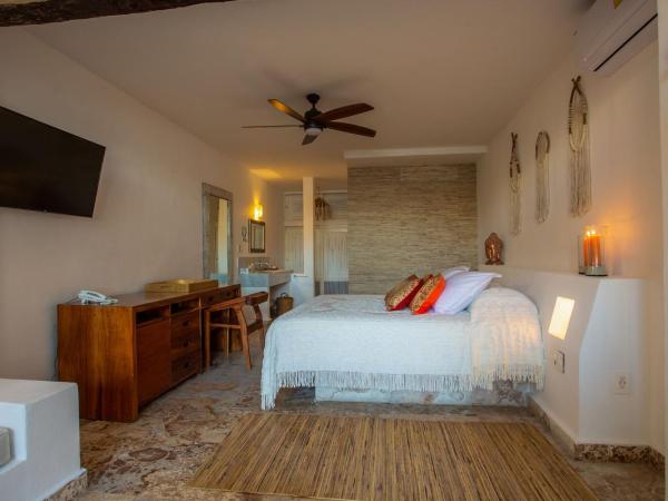 Lotus Beach Hotel - Adults Only : photo 6 de la chambre suite avec piscine privée