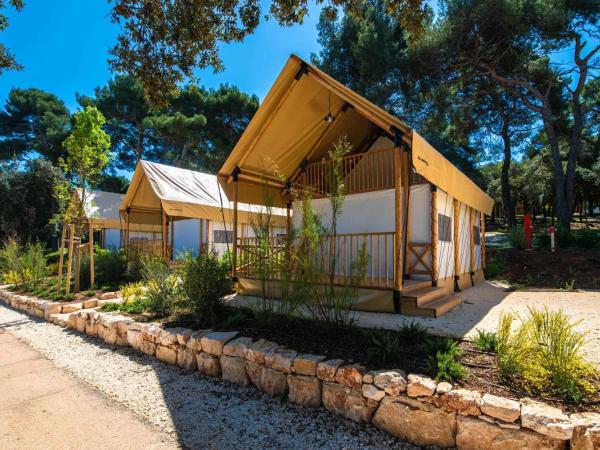 Arena Stoja Camping Homes : photo 4 de la chambre tente safari 2 chambres supérieure - vue sur mer