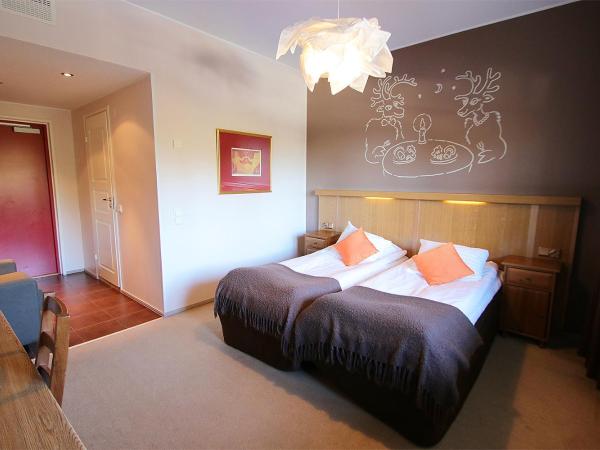 Hotel Hullu Poro : photo 2 de la chambre chambre lits jumeaux standard avec baignoire