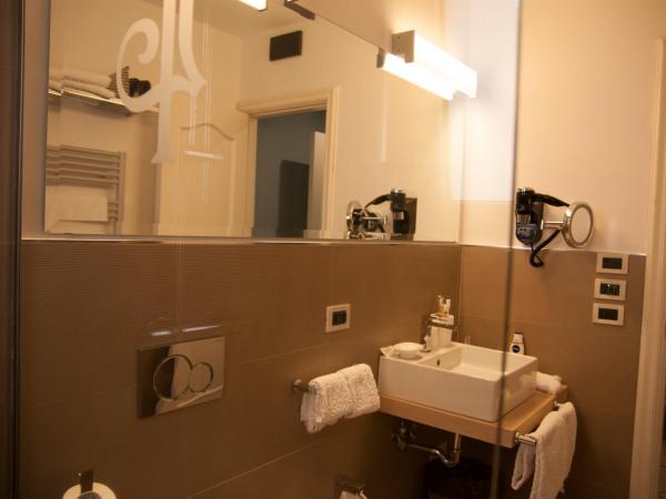 Villa Le Terrazze Charming Rooms : photo 8 de la chambre suite junior - vue sur mer