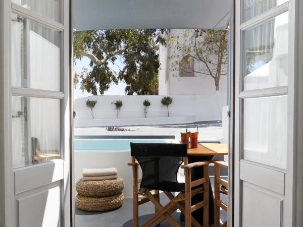 Kalisti Hotel & Suites : photo 8 de la chambre suite Élégante avec jacuzzi extérieur privé - vue sur jardin