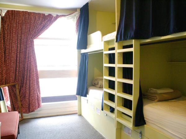 Adelaide Hostel : photo 5 de la chambre lit dans un dortoir de 4 lits