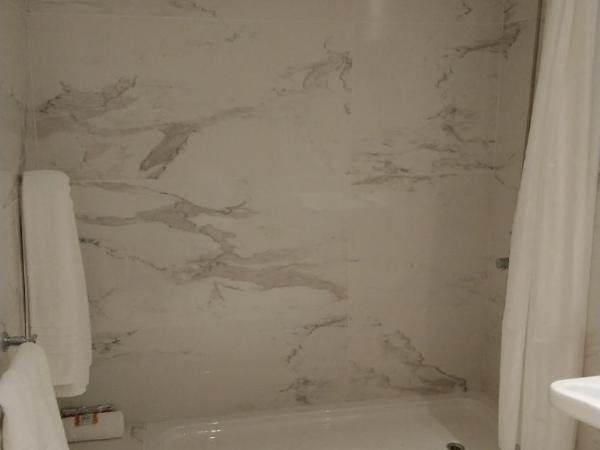 Avellaneda Aparts & Suites : photo 9 de la chambre chambre lit queen-size - accessible aux personnes à mobilité réduite