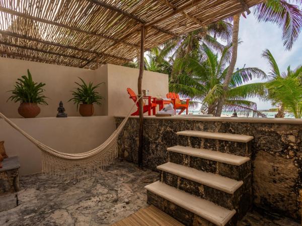 Lotus Beach Hotel - Adults Only : photo 3 de la chambre suite avec piscine privée