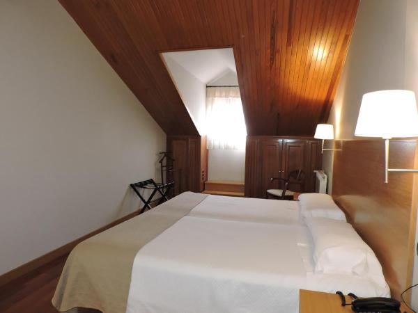Hotel El Nogal : photo 7 de la chambre chambre double ou lits jumeaux