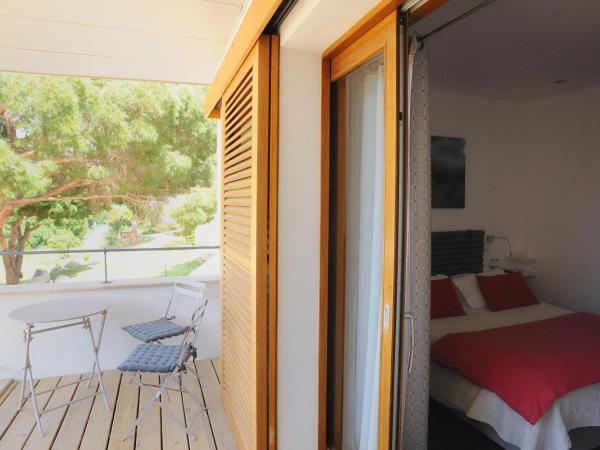 La Ghisonaise Maison d'hôtes : photo 6 de la chambre chambre double - vue sur mer