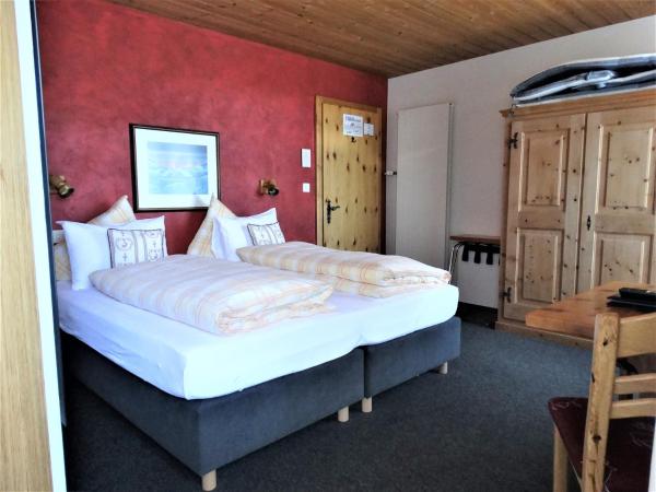 Hotel Bündnerhof : photo 2 de la chambre chambre double standard