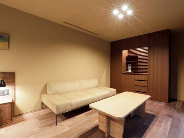 Sowaka : photo 3 de la chambre chambre lit king-size deluxe avec balcon (annexe)