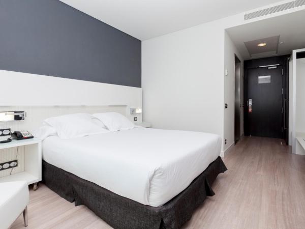 Axor Feria : photo 6 de la chambre chambre double avec navette aéroport gratuite