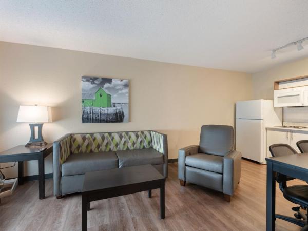 Extended Stay America Premier Suites - Charlotte - Pineville - Pineville Matthews Rd. : photo 10 de la chambre one bedroom suite with one king bed non-smoking